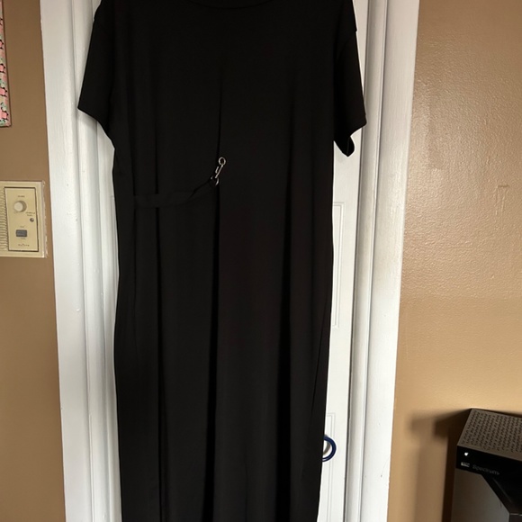 Ladies - Picture 2 of 9